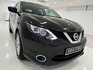 Nissan Qashqai 1.2 DIG-T CVT Revcam 2015 Rear Entertainment Purple